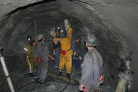 嘉峪关工程爆破中的危险因素分析以及应对工程爆破危险的措施
