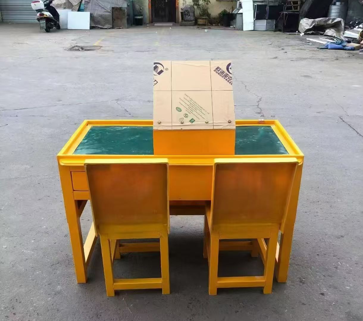 嘉峪关防静电导通桌井下煤矿火工品发放桌：危险品流转的安全守护者